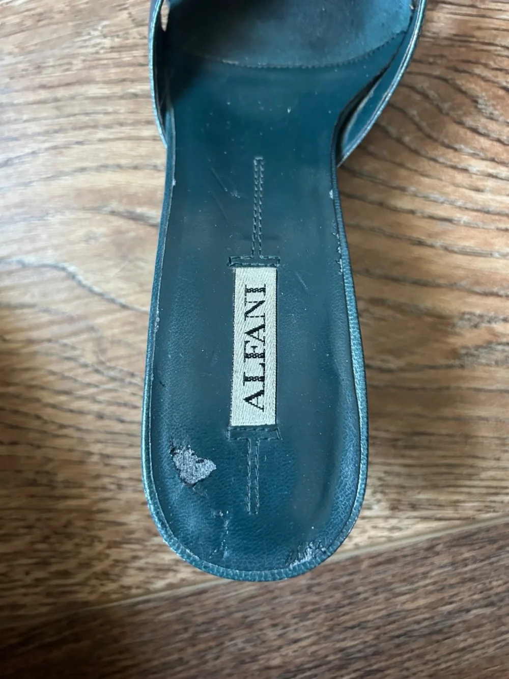 Vintage Alfani Teal Blue Kitten Heels